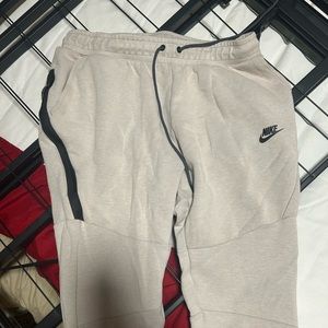 Nike tech sweats